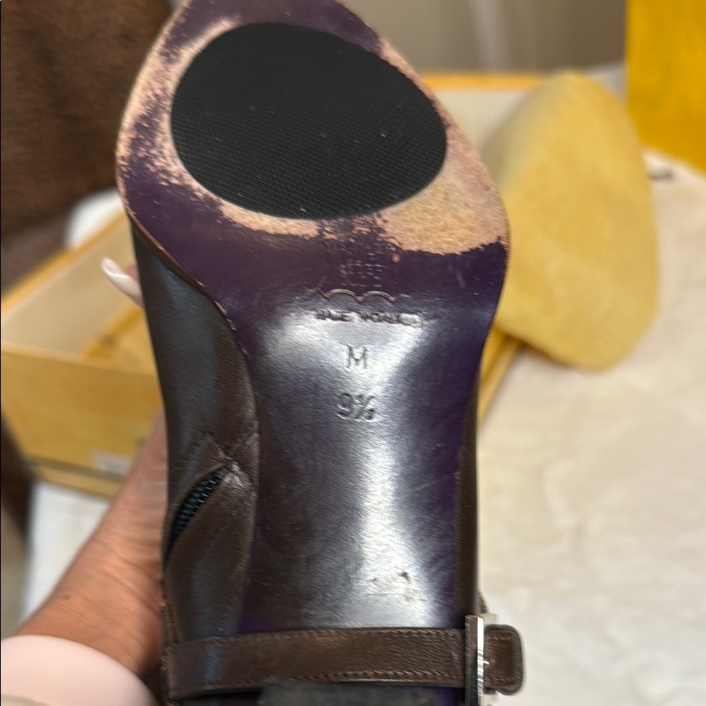 Fendi Women's Brown and Tan Zucca Boots. - Picture 5 of 12